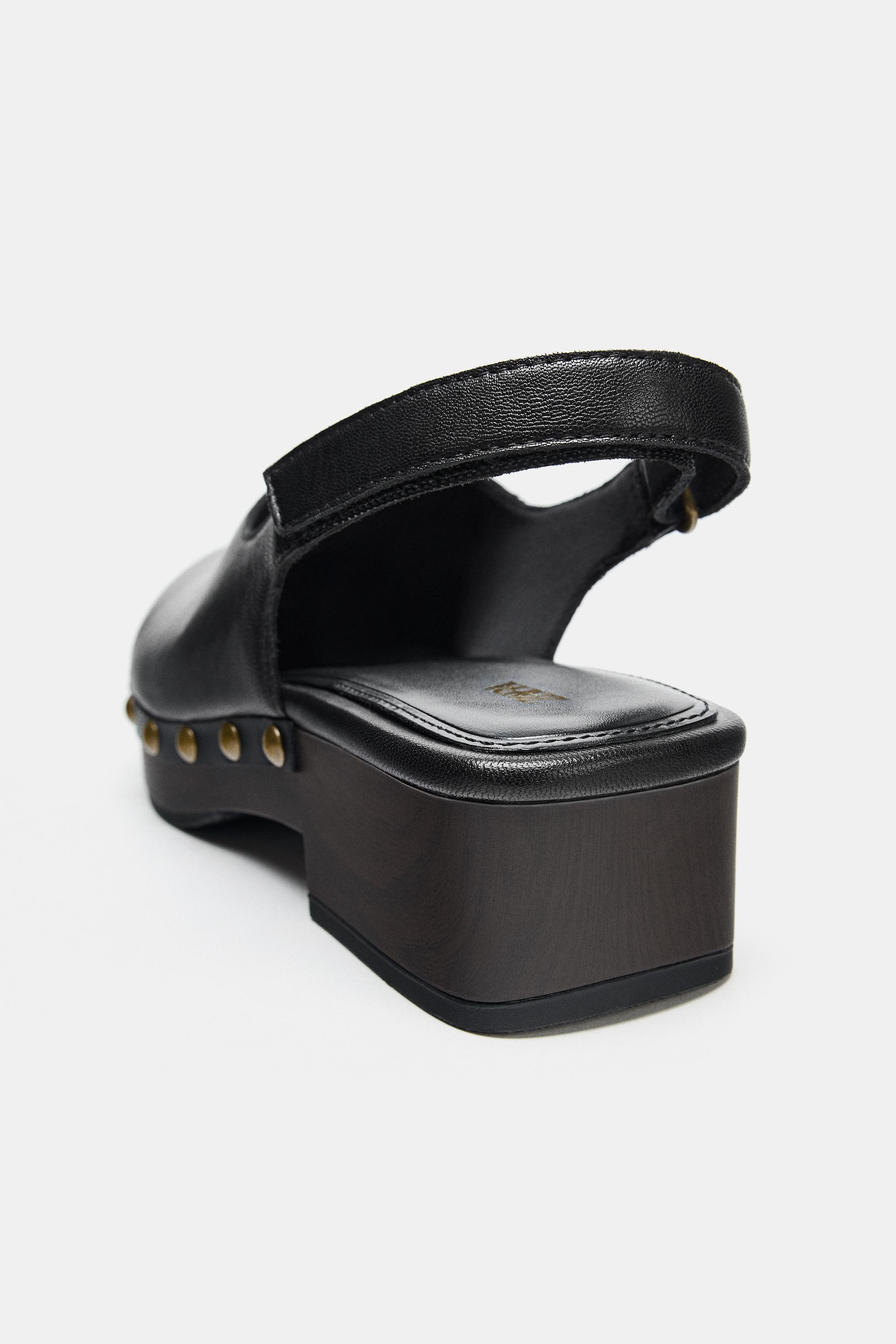 STUDDED LEATHER CLOGS
